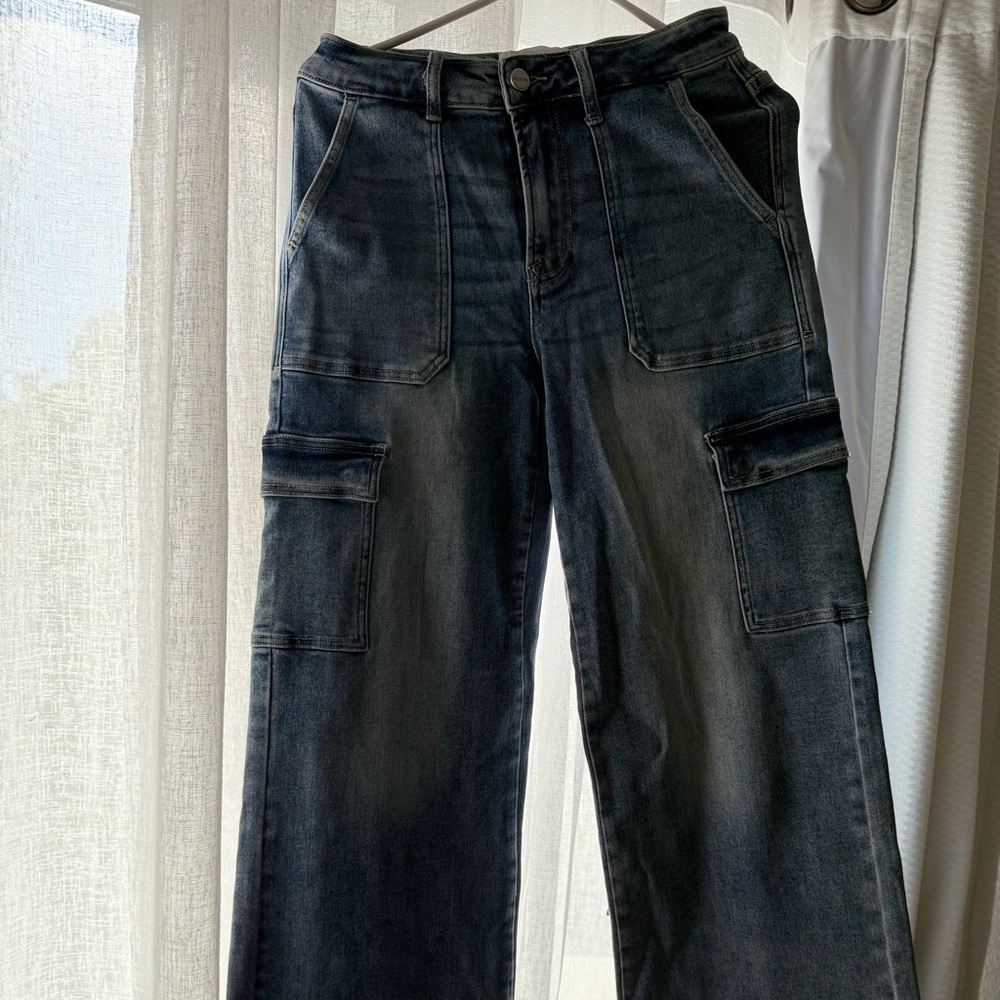 Women's Black Cargo Jeans
